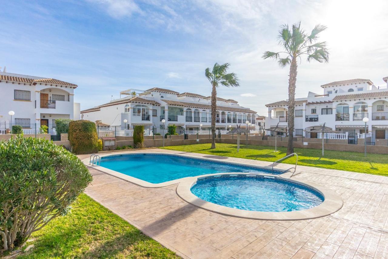 Cb Living - Homely Apartment Cinuelica, Punta Prima Dehesa de Campoamor  Экстерьер фото